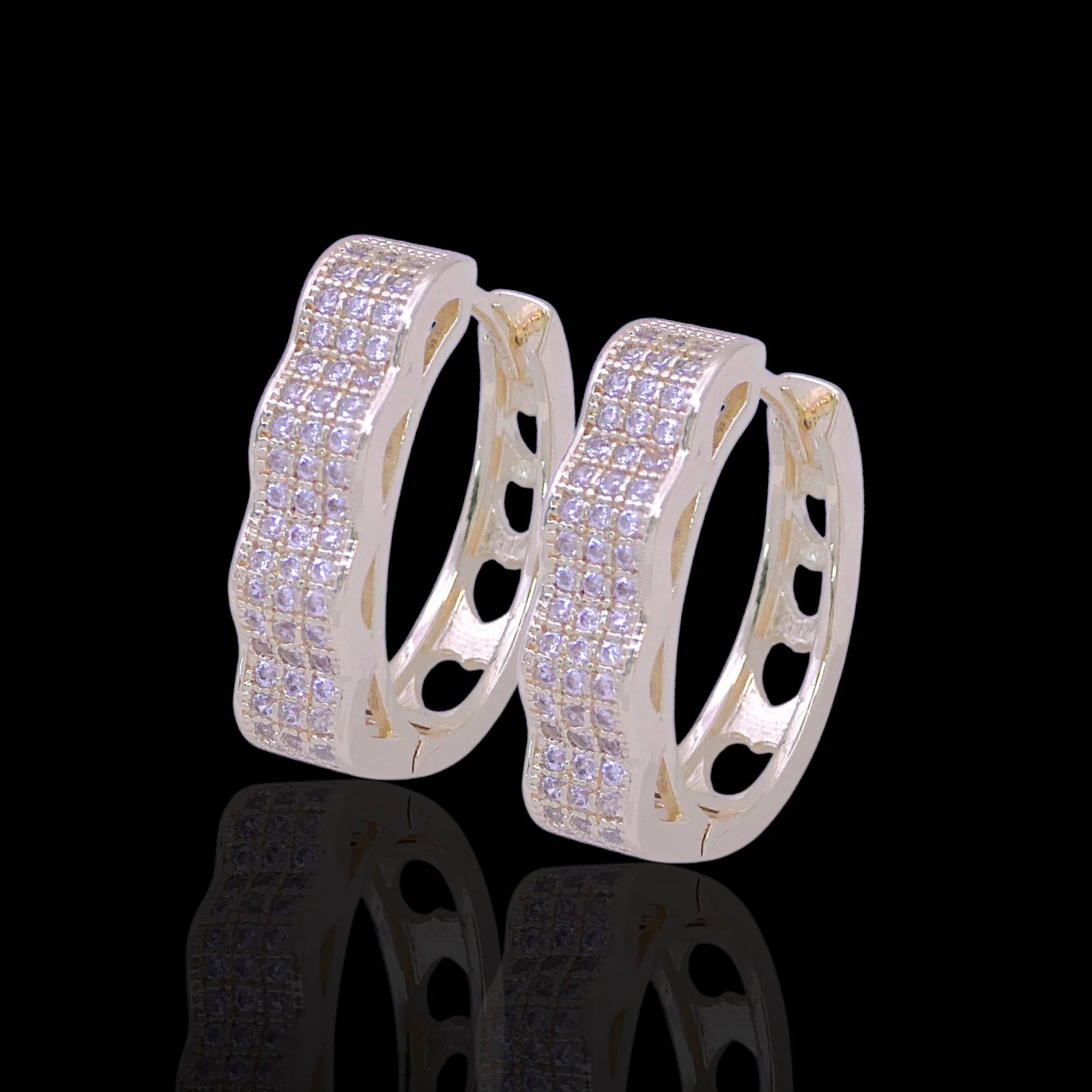 Oro Laminado Gold Filled Ridged Pave Zirconia Earrings
